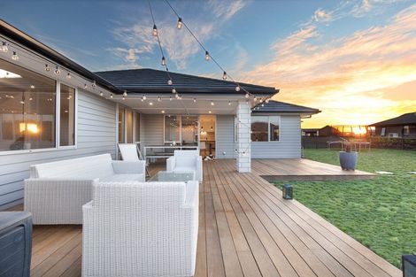 Photo of property in 39 Mike Smith Drive, Cambridge, 3434