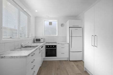 Photo of property in 25 Baring Terrace, Strandon, New Plymouth, 4312