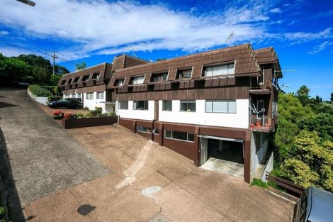 Photo of property in 8/27 Rangatira Road, Birkdale, Auckland, 0626