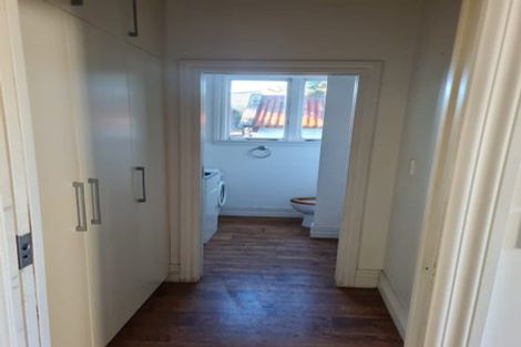 Photo of property in 31 Sutherland Road, Point Chevalier, Auckland, 1025