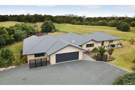 Photo of property in 109 Waitotara Drive, Waipapa, 0230