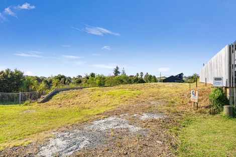 Photo of property in 68 Weka Street, Mangawhai, 0505