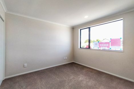 Photo of property in 5 Farmland Road, Papakura, 2110