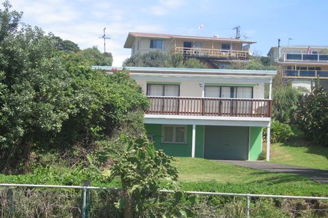 Photo of property in 16 Beach Parade, Oneroa, Waiheke Island, 1081