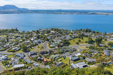 Photo of property in 6 Krissell Place, Acacia Bay, Taupo, 3330
