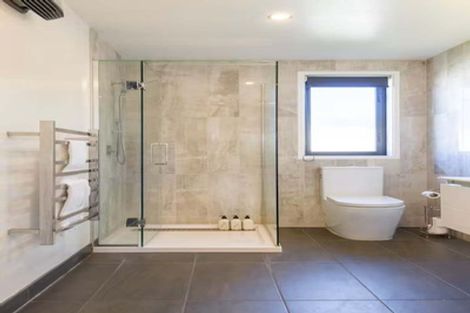 Photo of property in 4/275 Kilmore Street, Christchurch Central, Christchurch, 8011