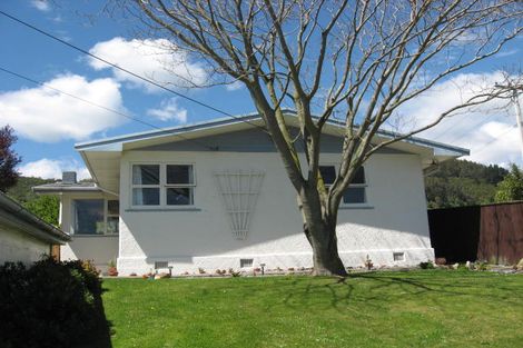 Photo of property in 89 Tipahi Street, Nelson South, Nelson, 7010