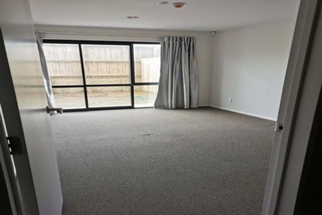 Photo of property in 16/5 Perekia Street, Albany, Auckland, 0632