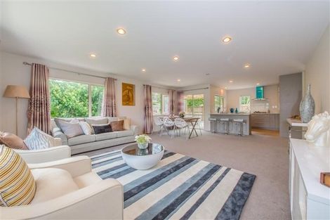 Photo of property in 4 Regatta Road, Torbay, Auckland, 0630