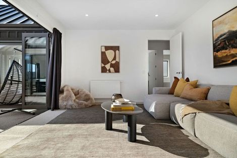 Photo of property in 4 Polperro Court, Jacks Point, Queenstown, 9371