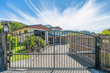 Photo of property in 18b Kamahi Street, Stokes Valley, Lower Hutt, 5019