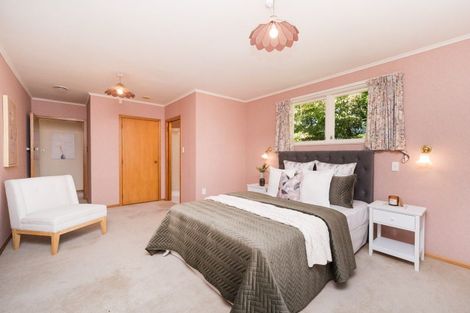 Photo of property in 11 Parkland Crescent, Terrace End, Palmerston North, 4410