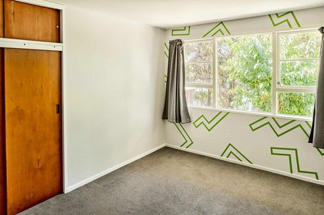 Photo of property in 99 Kahu Road, Paremata, Porirua, 5024