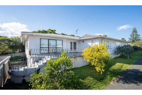 Photo of property in 16 Tomo Street, New Lynn, Auckland, 0600