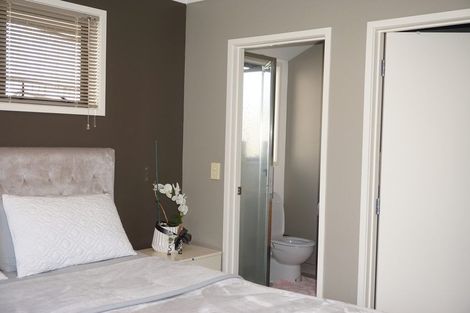 Photo of property in 15 Wimbledon Close, Nawton, Hamilton, 3200