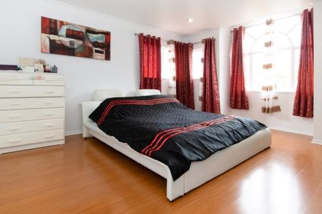 Photo of property in 5 Alice Place, Hillcrest, Auckland, 0627