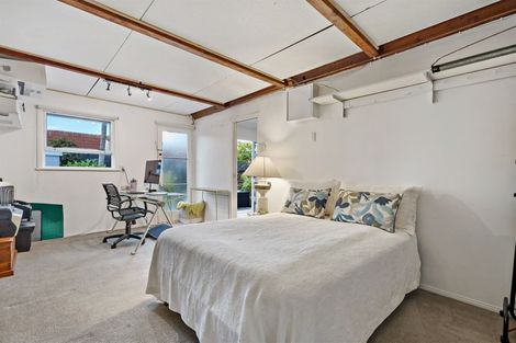 Photo of property in 6 Oakland Avenue, Papatoetoe, Auckland, 2025