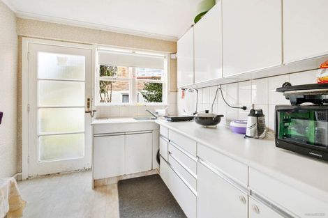 Photo of property in 7 Sea Spray Drive, Bucklands Beach, Auckland, 2012