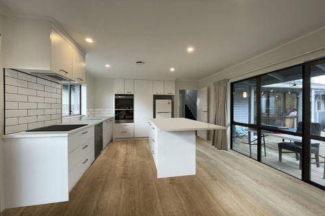 Photo of property in 1/44 Randwick Crescent, Moera, Lower Hutt, 5010