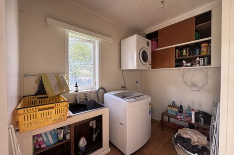 Photo of property in 13 Lyon Street, Marton, 4710