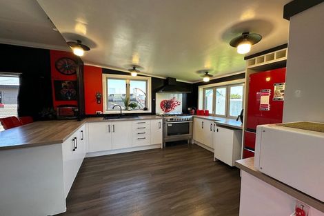 Photo of property in 67 Browne Street, Waitara, 4320