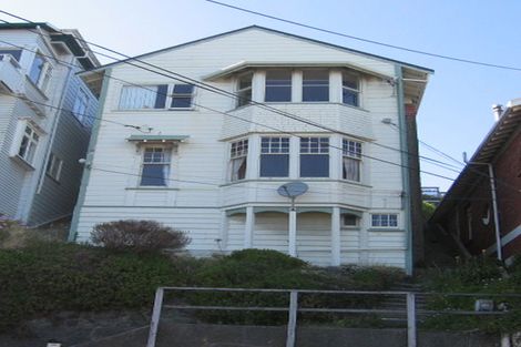 Photo of property in 66 Hawker Street, Mount Victoria, Wellington, 6011