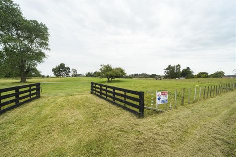 Photo of property in 40 Pukepapa Road, Marton, 4710