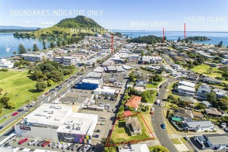 Photo of property in 12 Pitau Road, Mount Maunganui, 3116