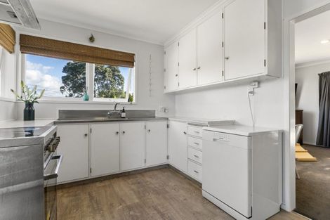 Photo of property in 1 Highfield Crescent, Brookfield, Tauranga, 3110