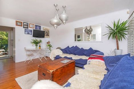 Photo of property in 1/24 Liston Crescent, Cockle Bay, Auckland, 2014