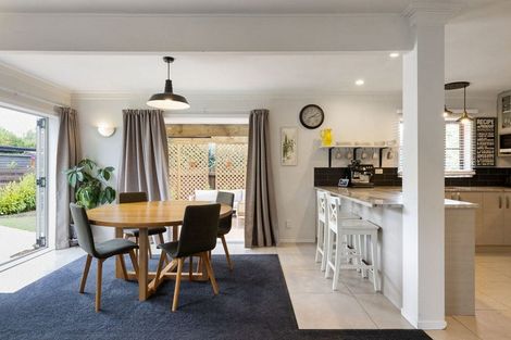 Photo of property in 123a Taylor Street, Cambridge, 3434