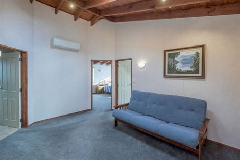 Photo of property in 11 Claremont Rise, Levin, 5510