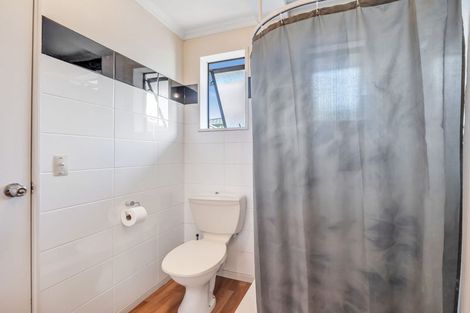 Photo of property in 2/56 Aorangi Road, Bryndwr, Christchurch, 8053