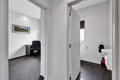 Photo of property in 188 Heta Road, Highlands Park, New Plymouth, 4312