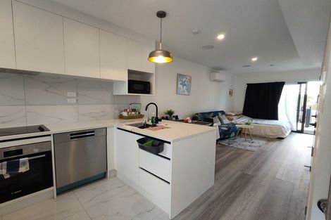 Photo of property in 3/13 Grove Lane, Pakuranga, Auckland, 2010
