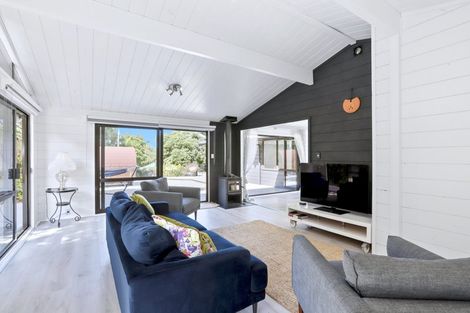 Photo of property in 192 Mountain Road, Henderson Valley, Auckland, 0612