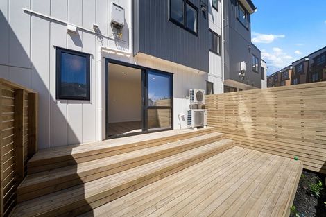 Photo of property in 9/2 Nikau Street, New Lynn, Auckland, 0600