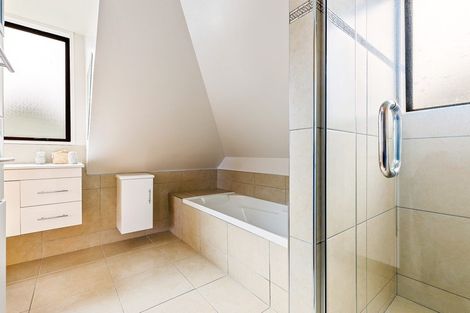 Photo of property in 11a Cherrywood Place, Redwood, Christchurch, 8051