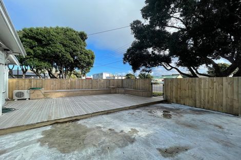 Photo of property in 42 Park Road, Miramar, Wellington, 6022