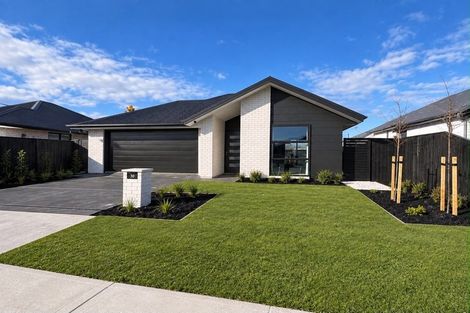 Photo of property in 30 Grey View Grove, Rangiora, 7400
