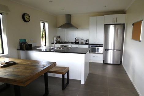 Photo of property in 8 Isobel Hodgson Drive, Cambridge, 3434