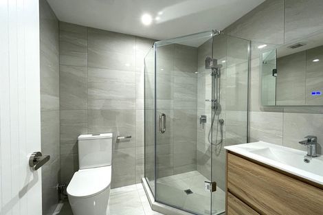 Photo of property in 8/7 Glen Road, Ranui, Auckland, 0612