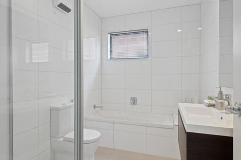 Photo of property in 25 Orona Place, Takanini, 2112
