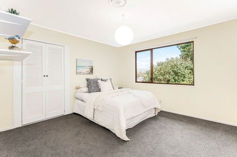 Photo of property in 11 The Anchorage, Whitby, Porirua, 5024