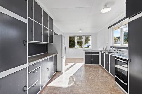 Photo of property in 64 Astrolabe Street, Cannons Creek, Porirua, 5024