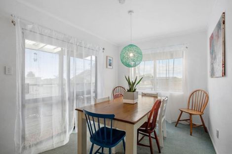 Photo of property in 60 Athenree Road, Athenree, Katikati, 3177