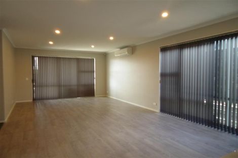 Photo of property in 14 Waiarohia Place, Hobsonville, Auckland, 0616