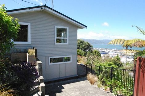 Photo of property in 36 Rakeiora Grove, Korokoro, Lower Hutt, 5012