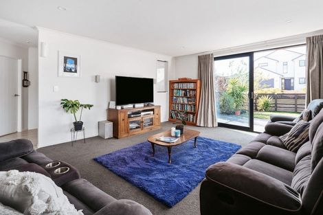 Photo of property in 1 Anglers Way, Omokoroa, 3114