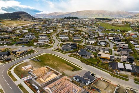 Photo of property in 80 Kirimoko Crescent, Wanaka, 9305